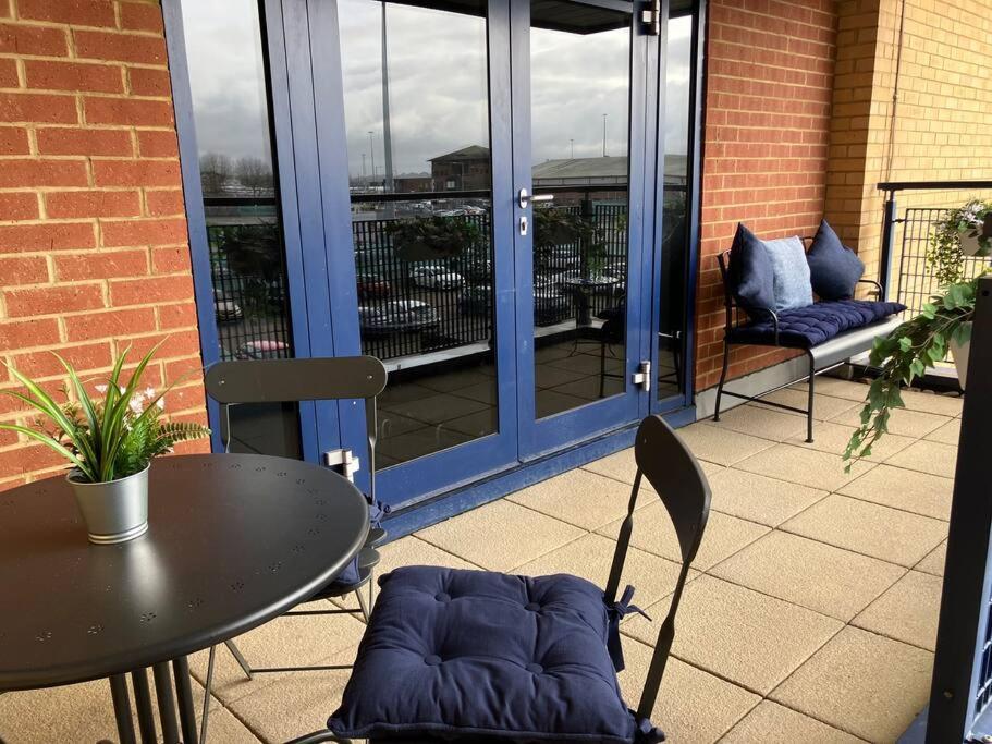 Apartment Modern 2bed Flat Near Ocean Village *