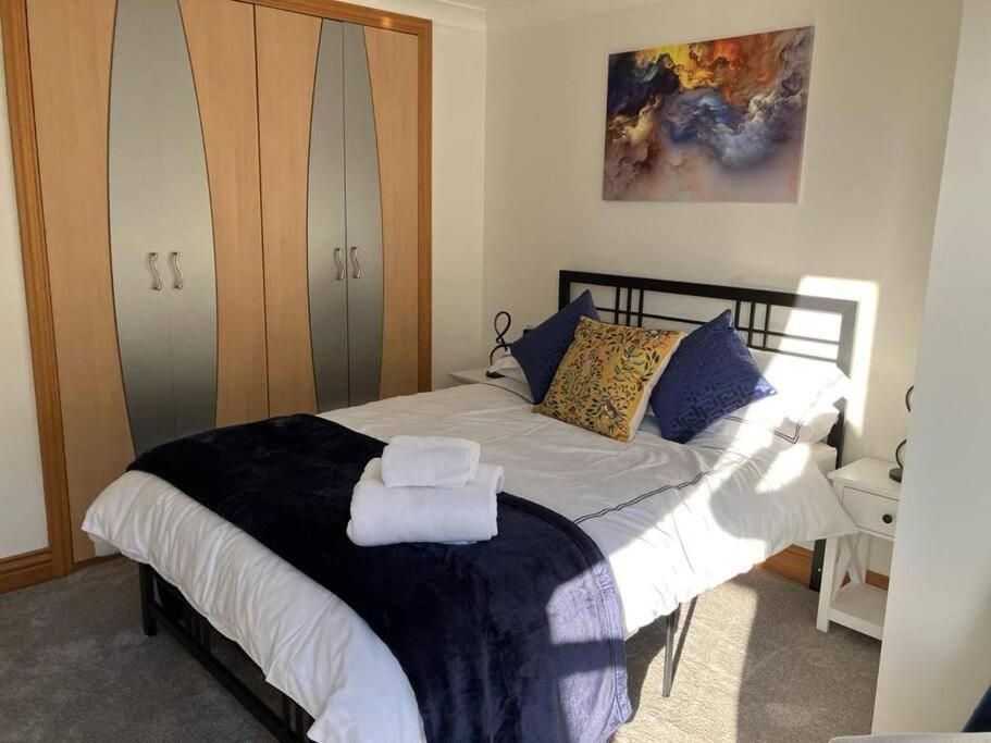 Modern 2bed Flat Near Ocean Village Apartment Southampton