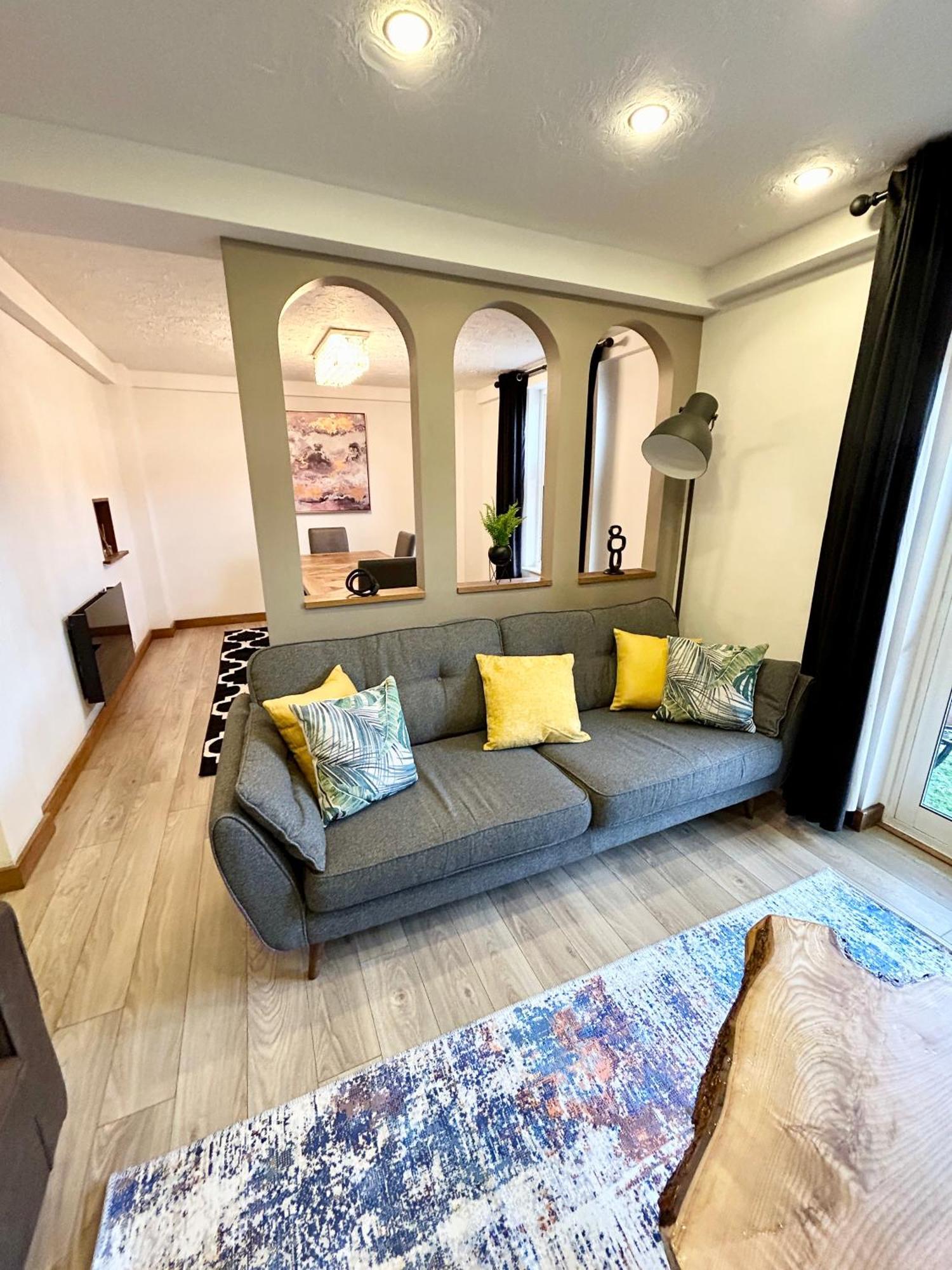Apartment Spacious 3 Bedroom Close To Marina, 2 Parking Spaces, Kingsize Or Single Beds Southampton