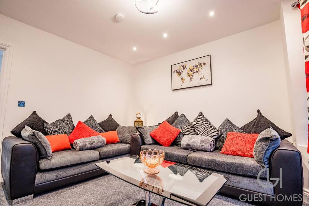 Host & - Broadland House Holiday home