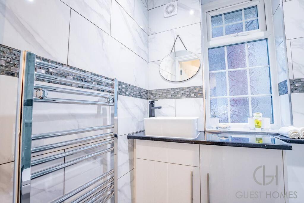 Host & - Broadland House Southampton