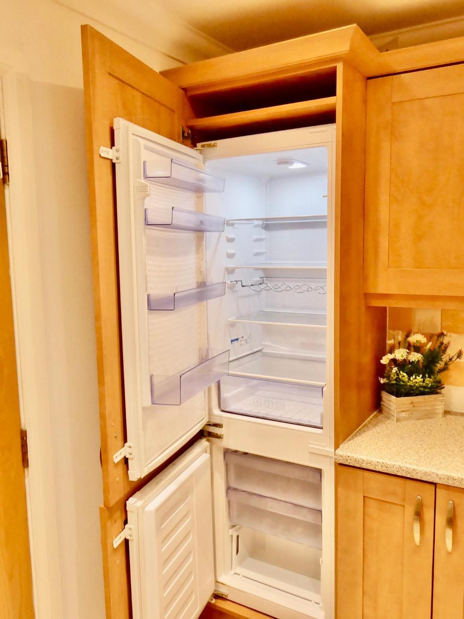 4 Beds 2 Bath Close To Gen-hospital Free Parking
