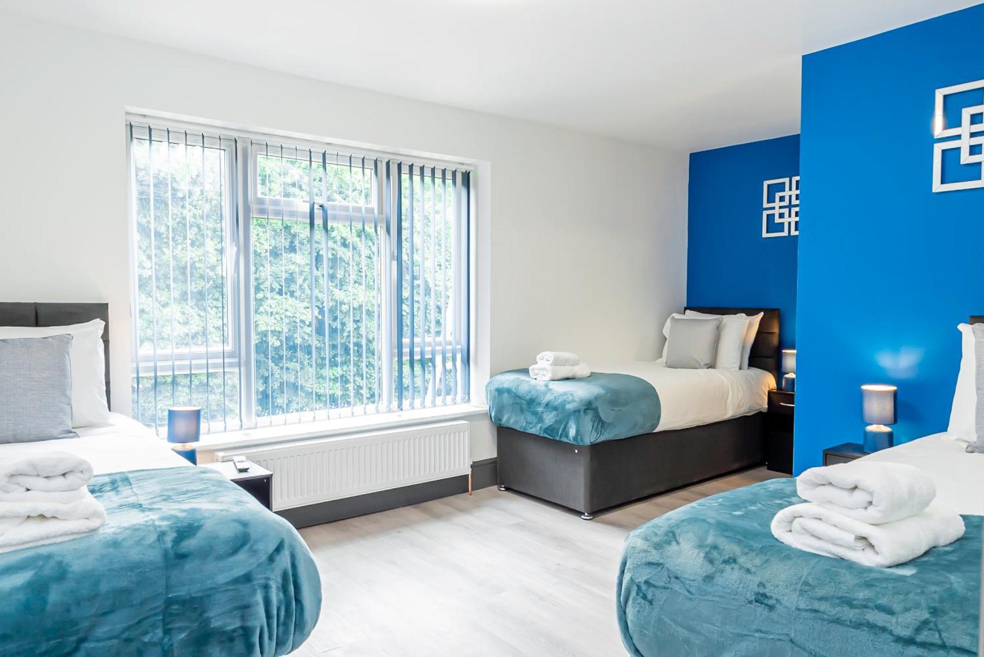 Executive 8beds 3bath Contractorswelcome Parking