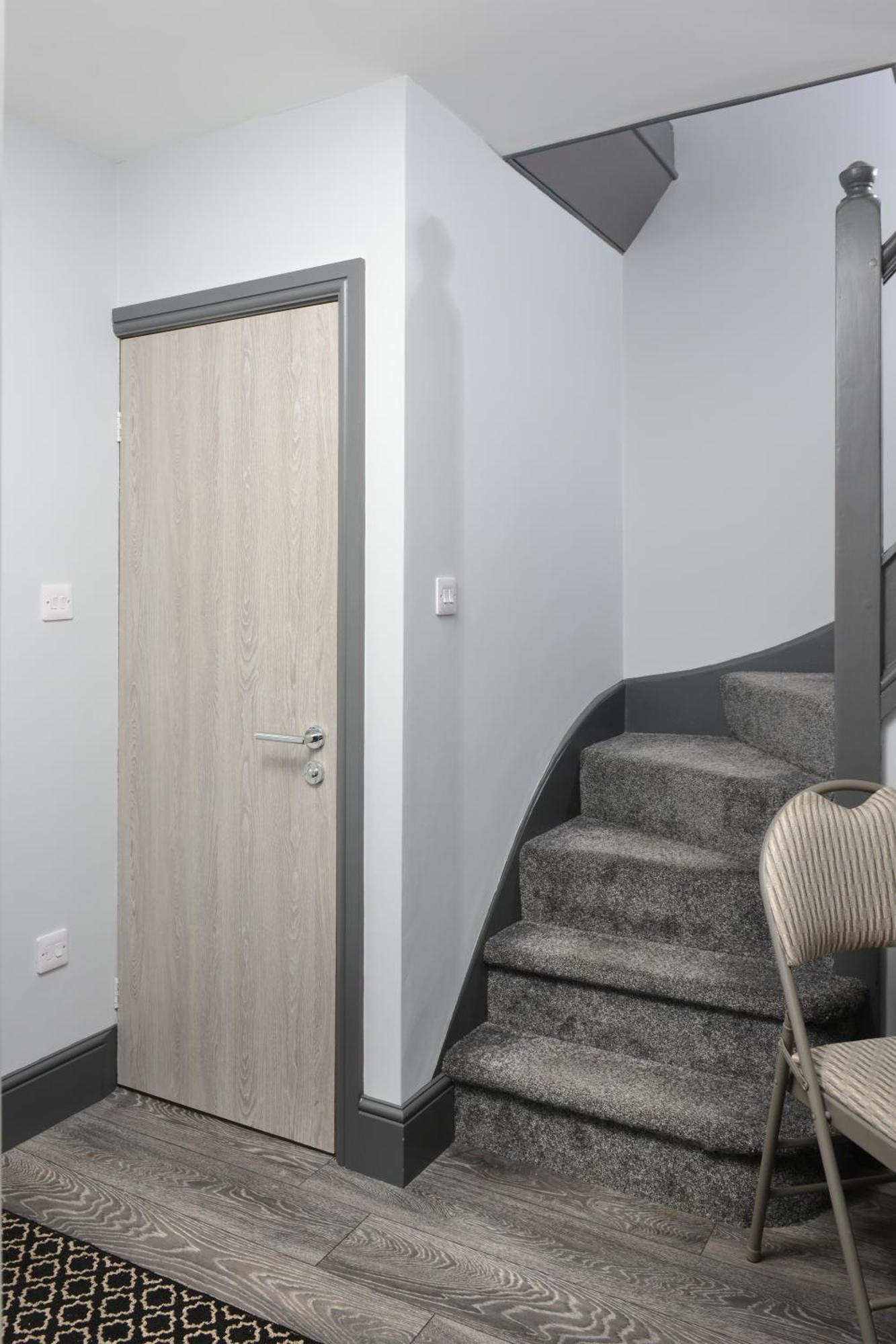 Bright 3-Bed Home Ideal Location & Free Parking Holiday home Southampton