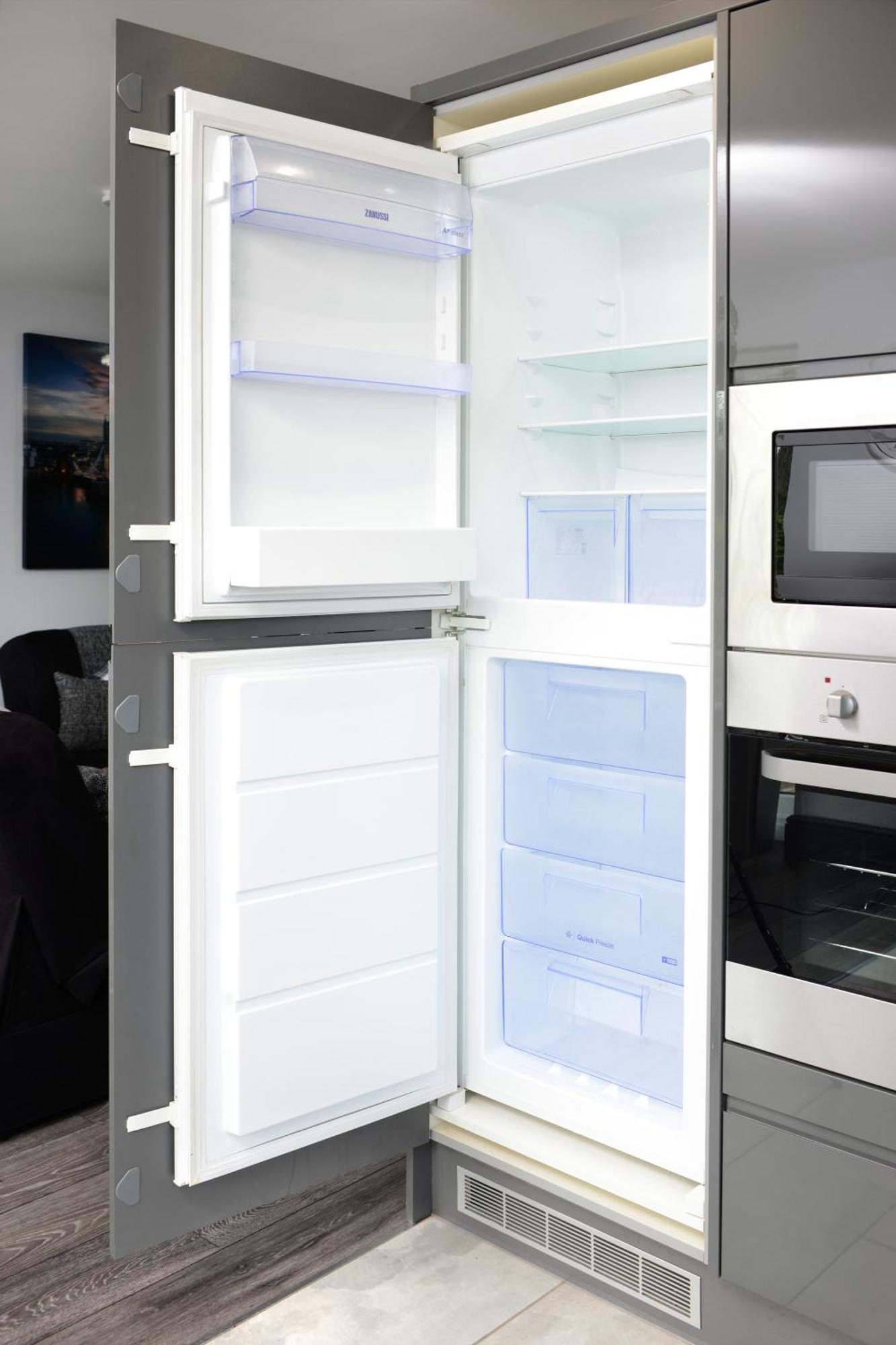 Bright 3-Bed Home Ideal Location & Free Parking Holiday home Southampton