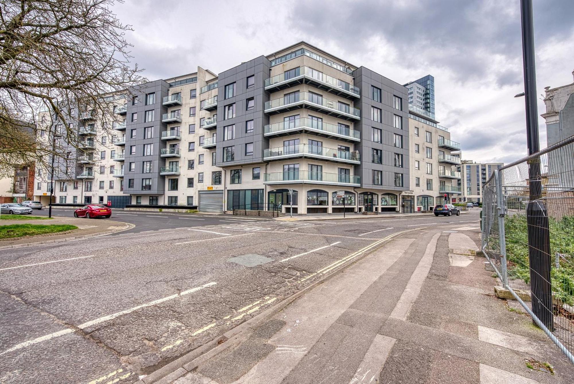 Apartment Blue Puffin Stays: Stylish 2-bed In Ocean Village