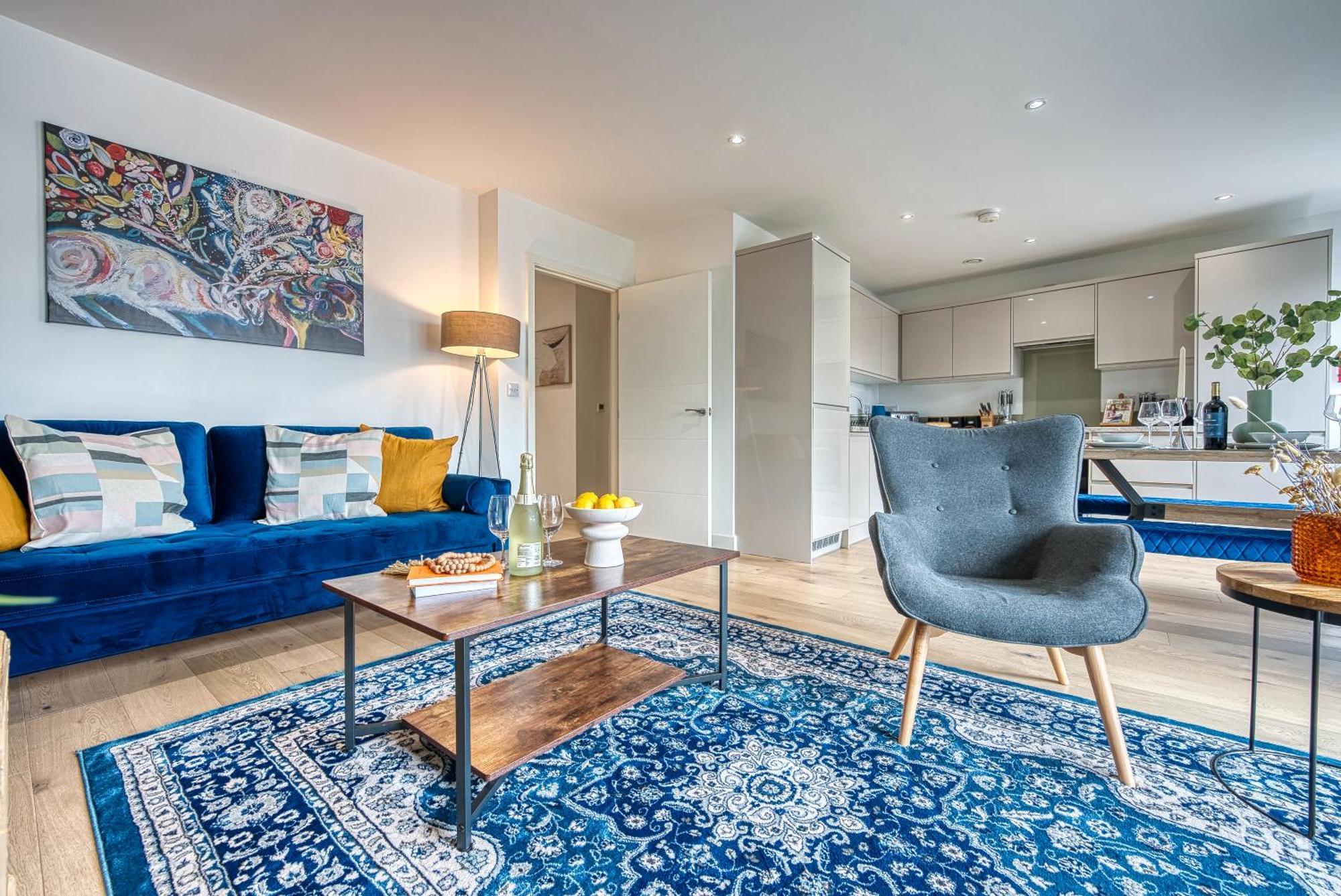 Blue Puffin Stays: Stylish 2-bed In Ocean Village *