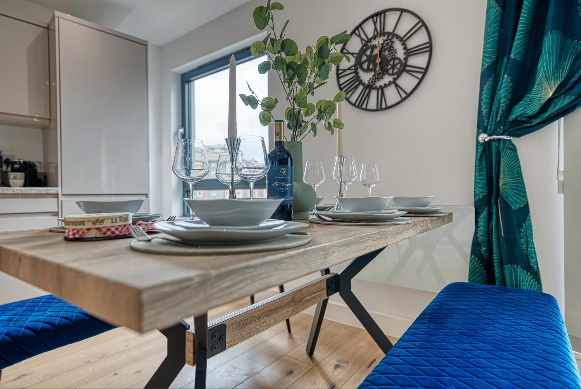 Blue Puffin Stays: Stylish 2-bed In Ocean Village