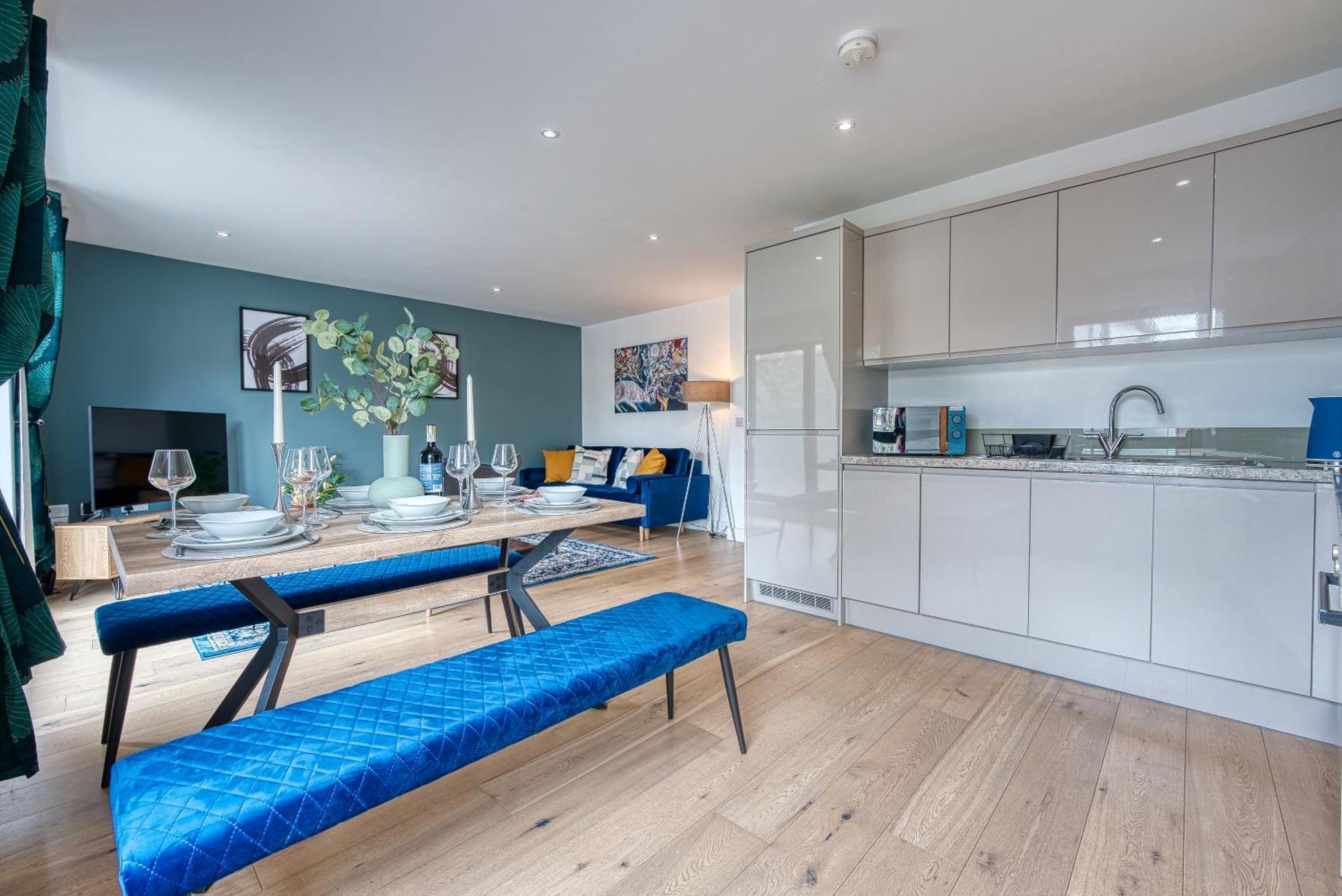 Apartment Blue Puffin Stays: Stylish 2-bed In Ocean Village