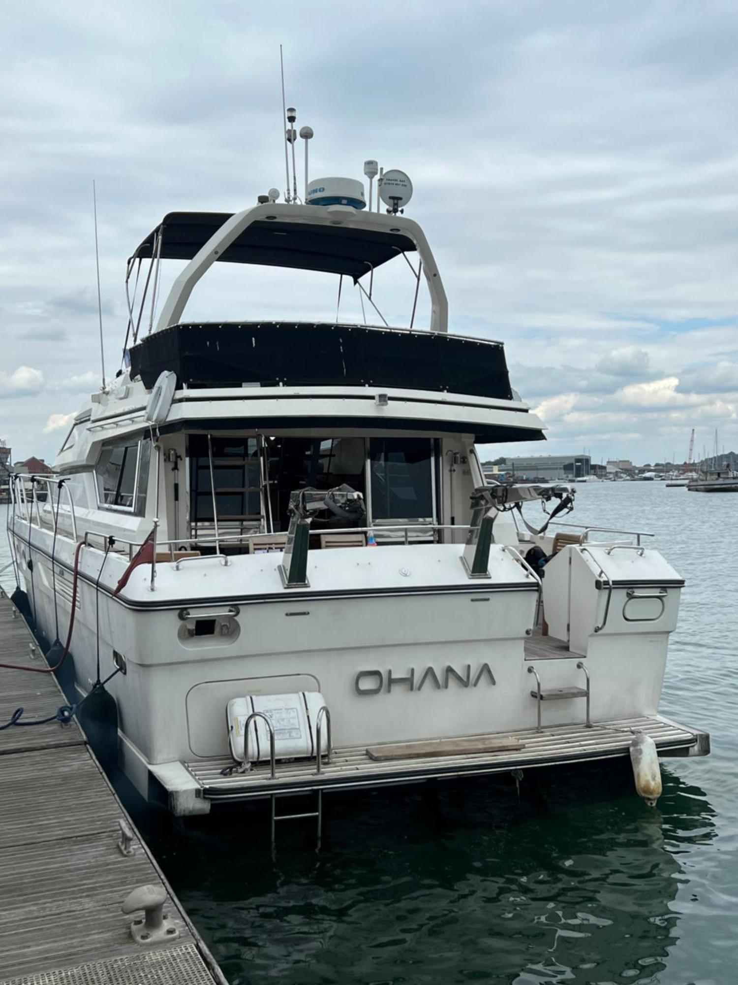 Botel Marina Superyacht: Luxury Harbor *