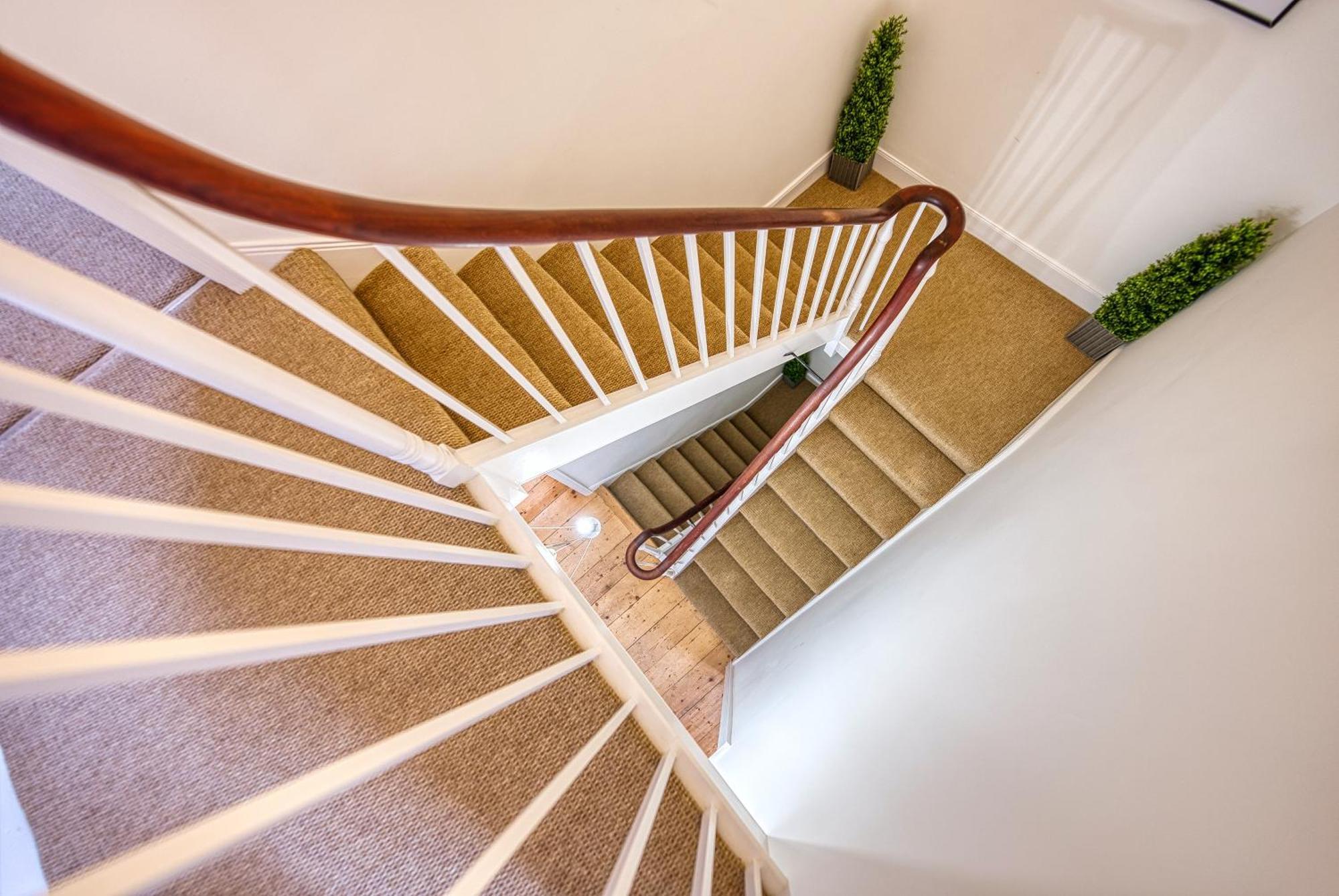 2-br Stunning Apt, Sleeps 6, Near Ocean Village - Work Contractors And Easter Special Offer!! - By Blue Puffin