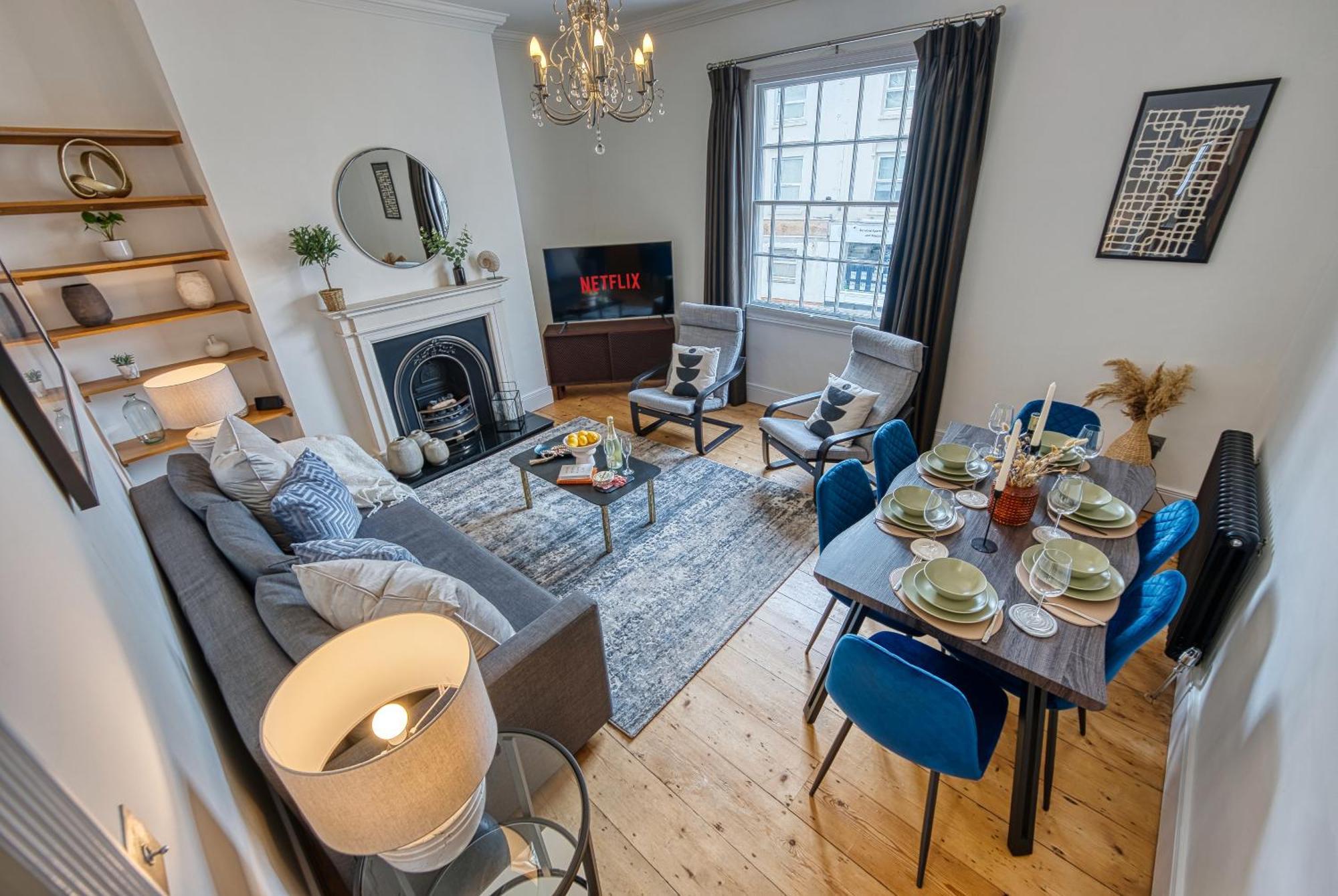 2-br Stunning Apt, Sleeps 6, Near Ocean Village - Work Contractors And Easter Special Offer!! - By Blue Puffin Apartment