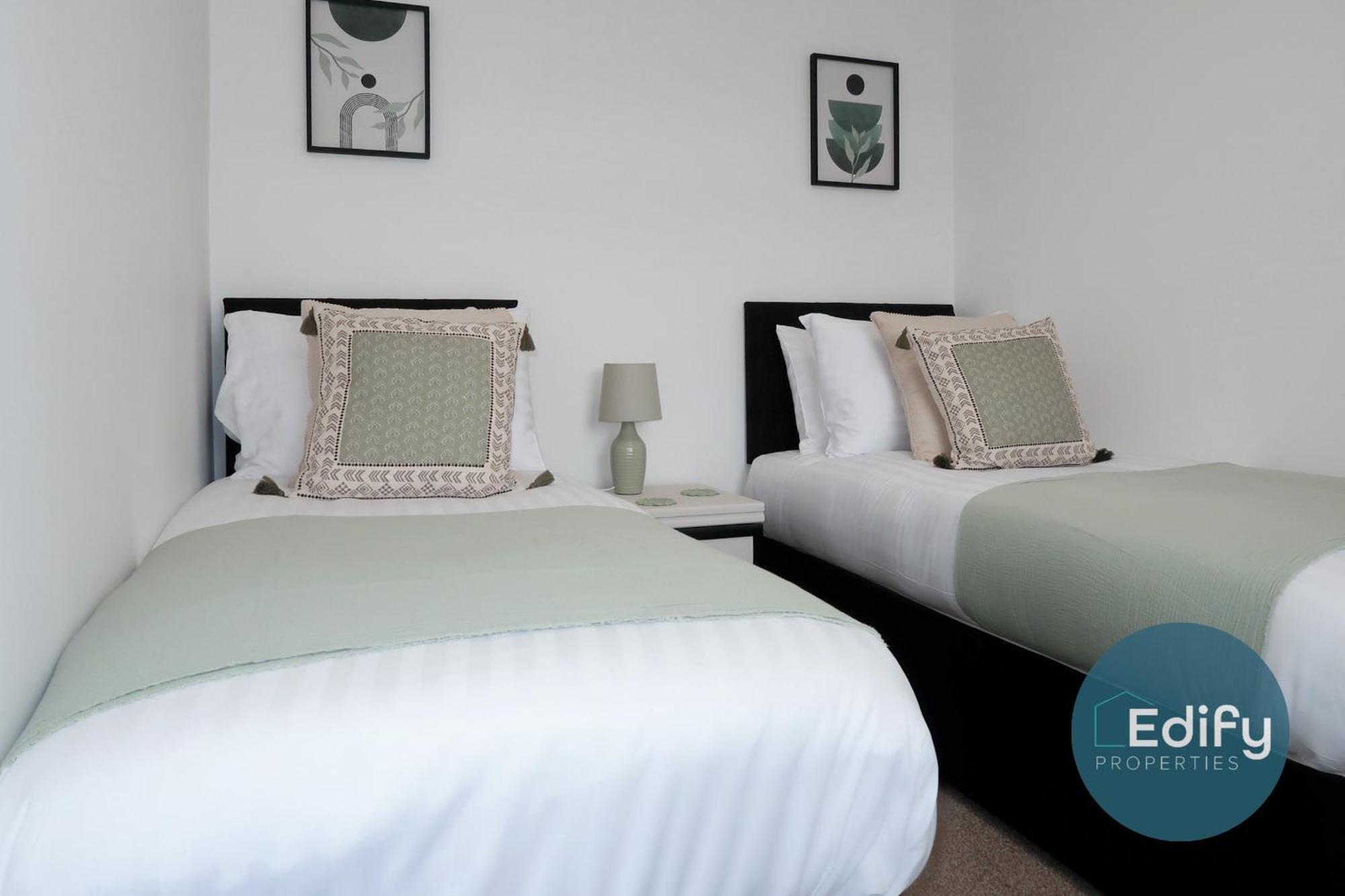 Holiday home House With Parking Close To Centre *