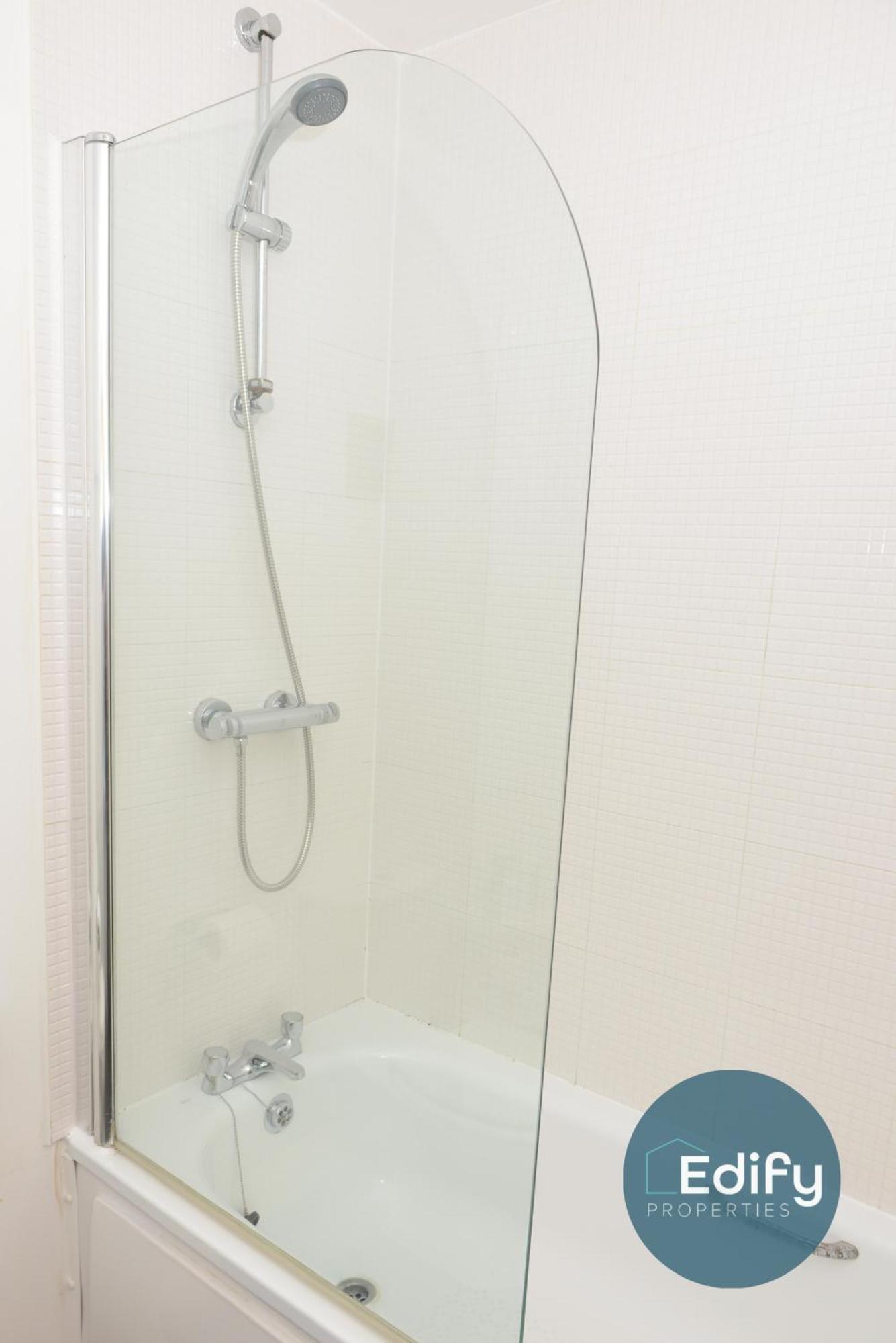 Centre, Sleeps 8, Free Parking * Southampton
