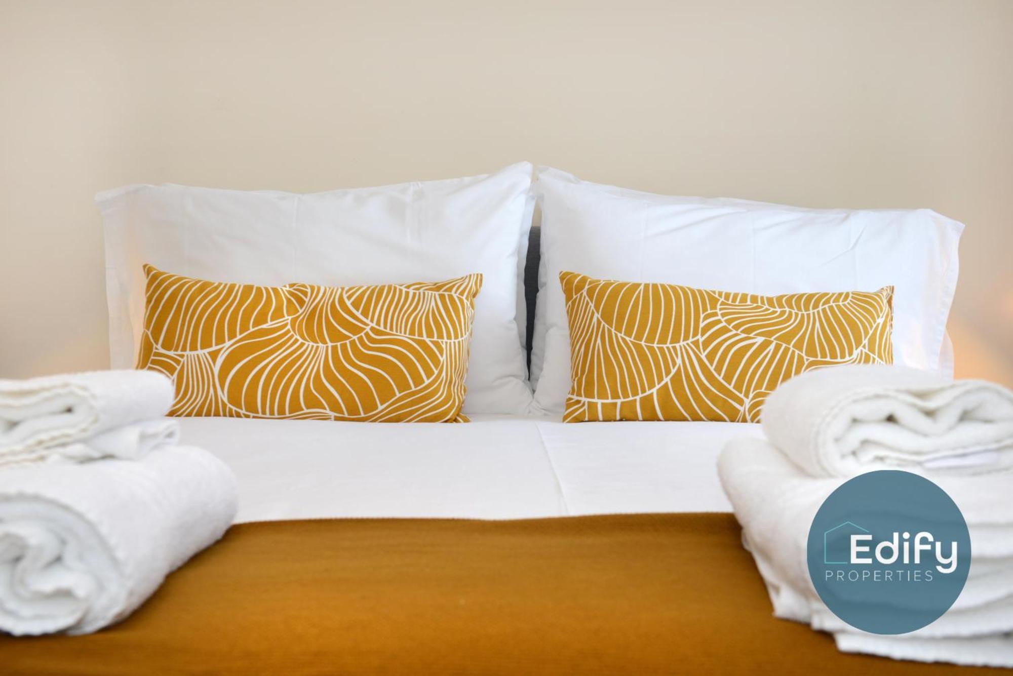 Holiday home Centre Townhouse, Sleeps 8, Free Parking *