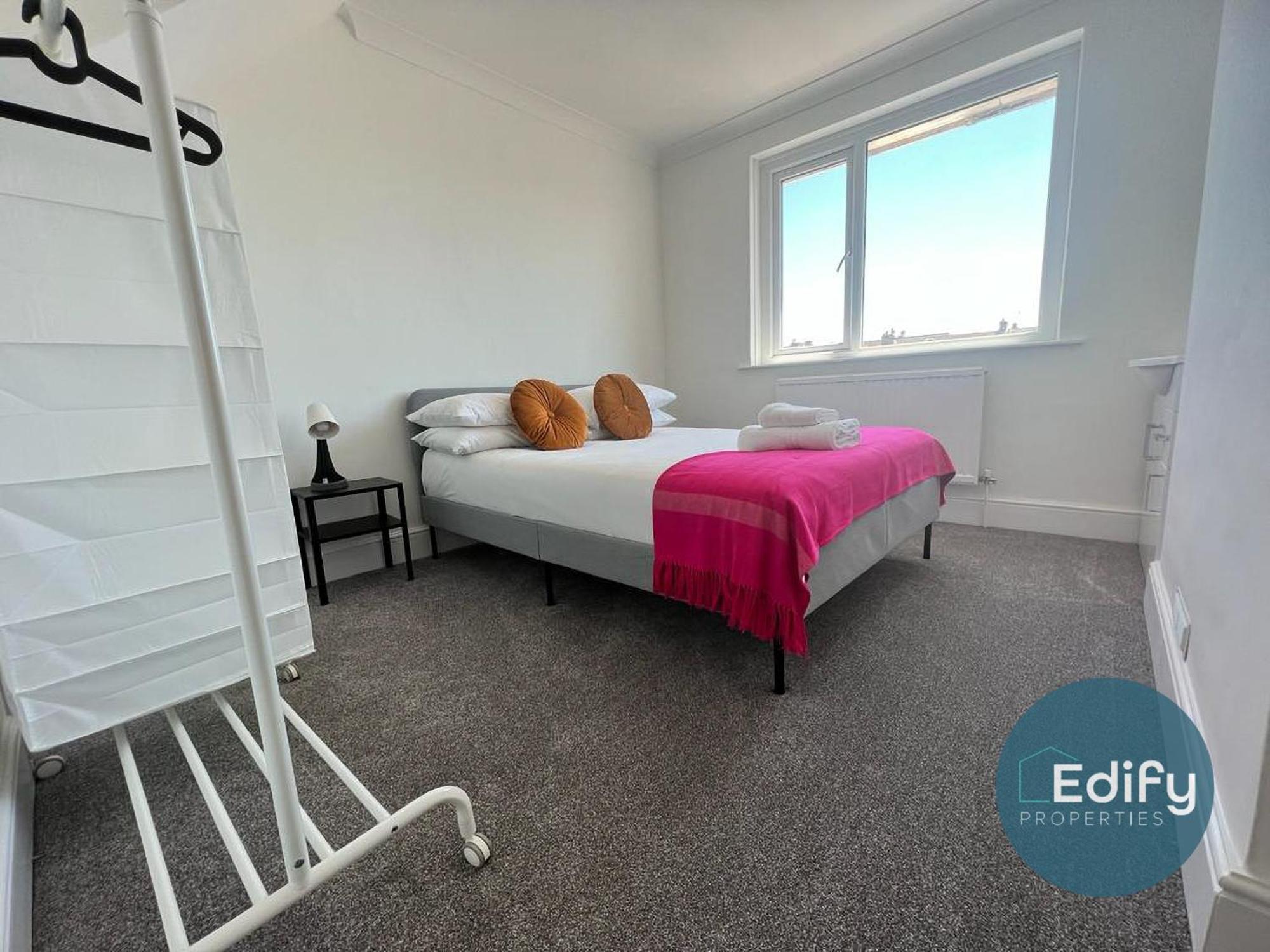 Apartment 2 Bedroom Flat Free Parking Great Location Southampton