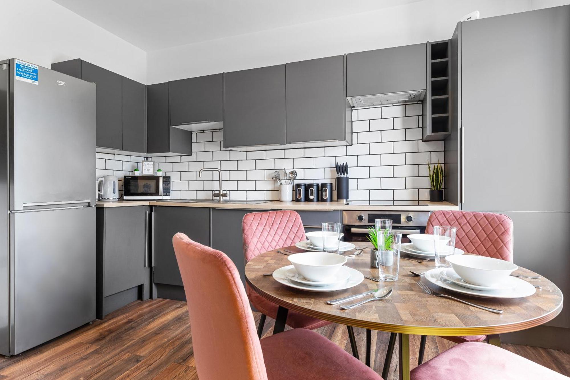 20 Percent Off-sleeps 11-central-games-free Parking Apartment *