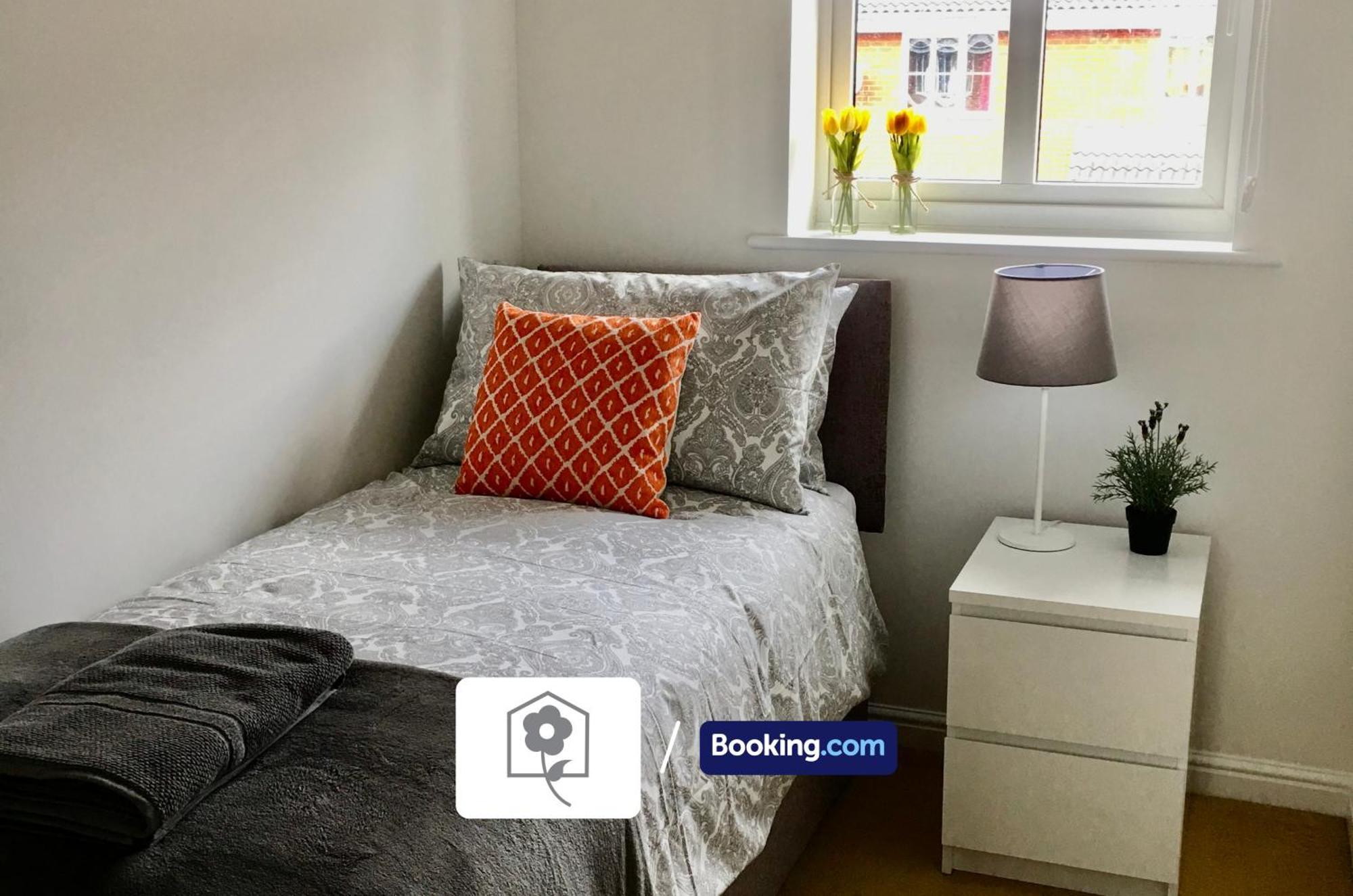 Eastleigh House: Your Solutions Near Airport Southampton