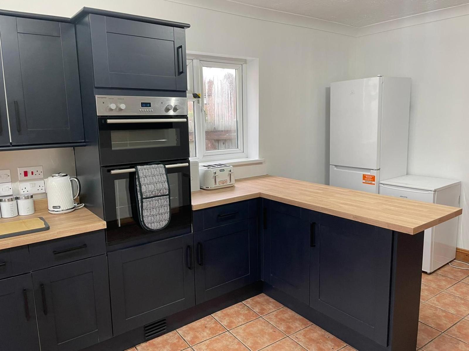 The Anglesea - 8 Bedroom With Parking Southampton