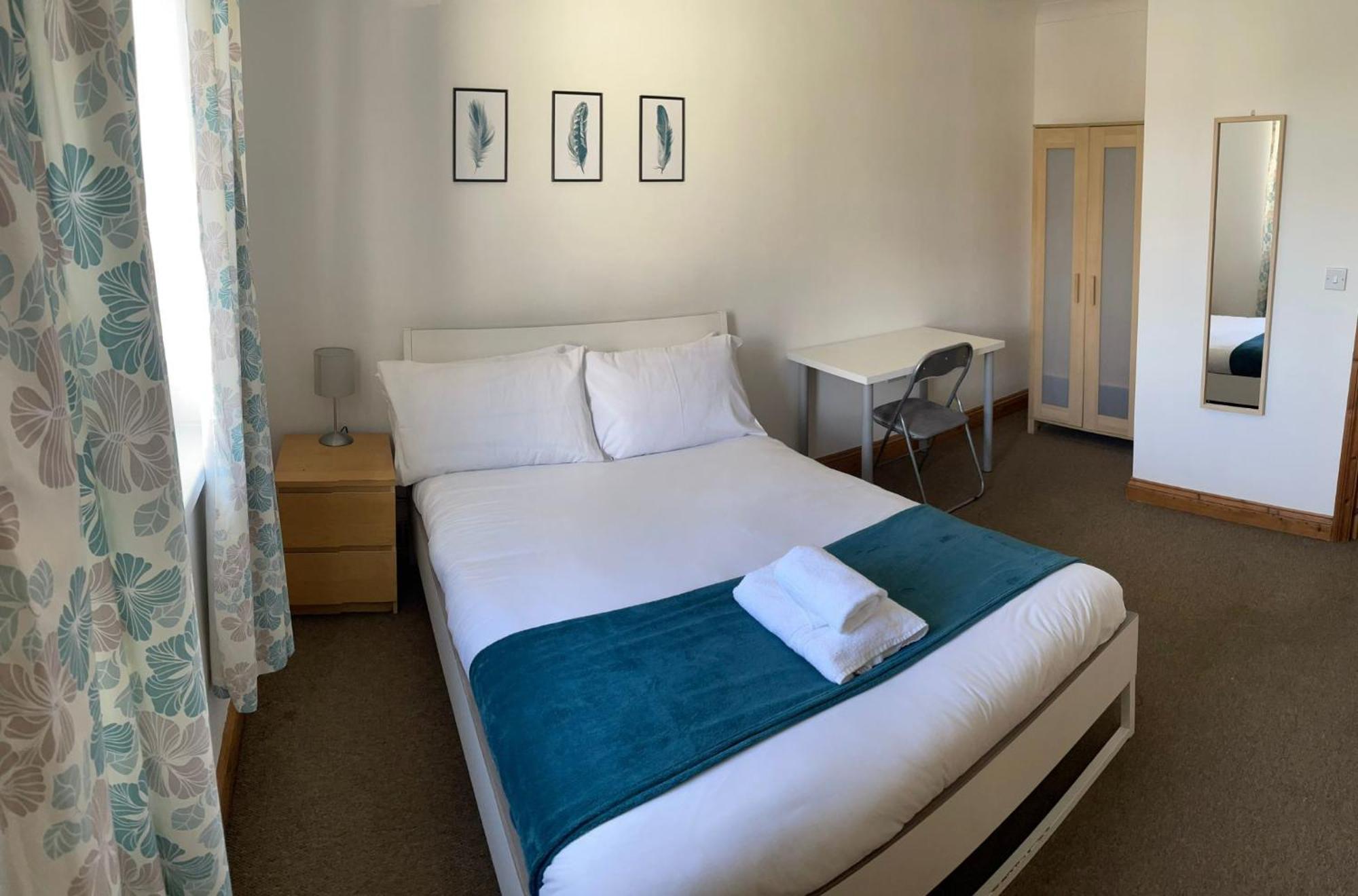 Apartment The Anglesea - 8 Bedroom With Parking *