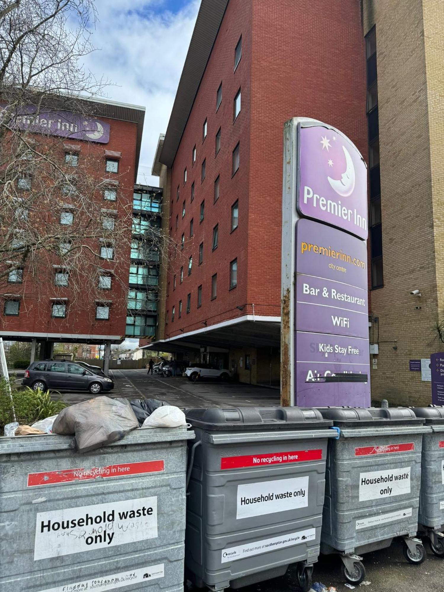 Unique Center With Free Parking Apartment