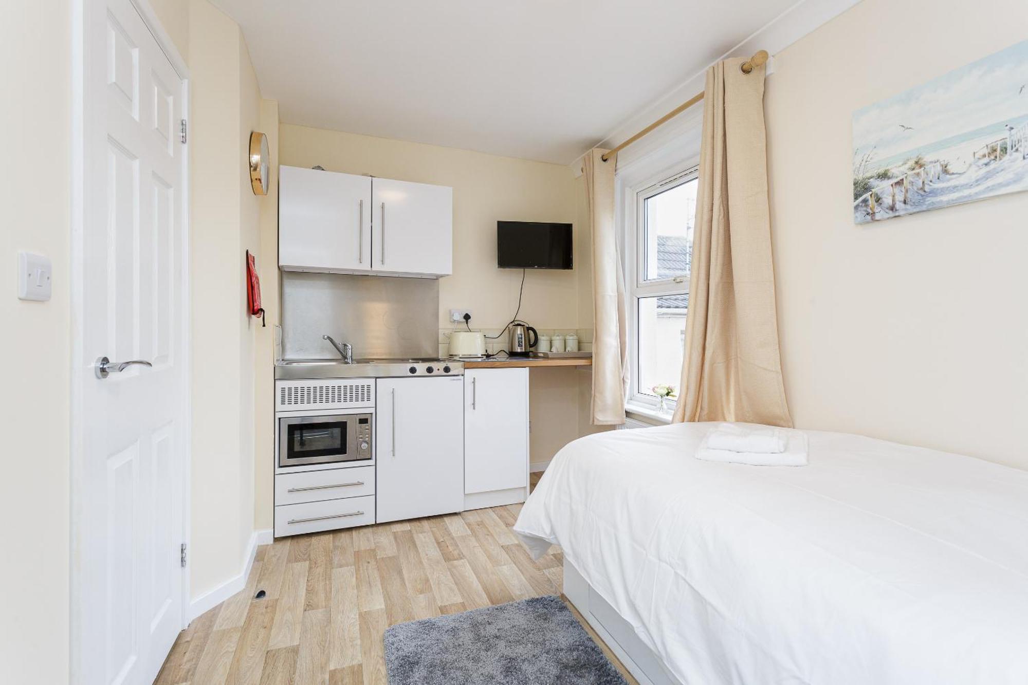 Blackberry - Stylish Self-contained Flats In Soton Centre