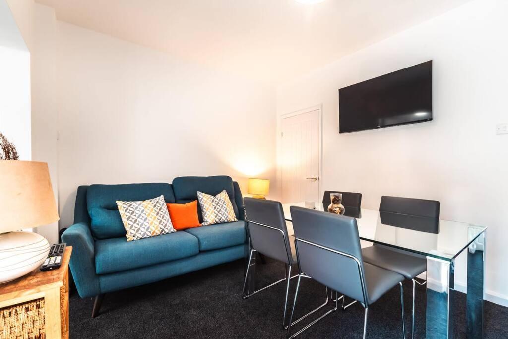 Modern House In Central Southampton With Private Off-Road Parking - Newly Refurbished - Great For Contractors, Friends & Families * Southampton