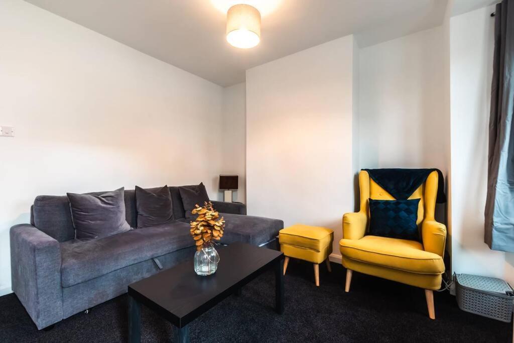 Holiday home Modern House In Central Southampton With Private Off-Road Parking - Newly Refurbished - Great For Contractors, Friends & Families