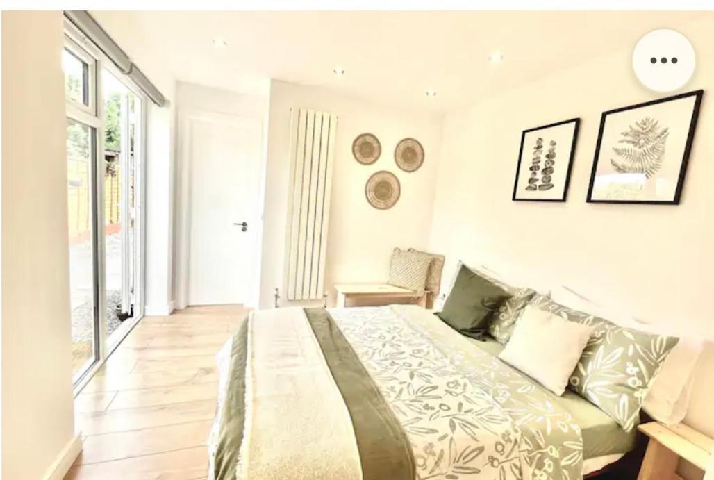 Stunning 1 Bedroom And Double Sofa Bed Near Train Station * Southampton