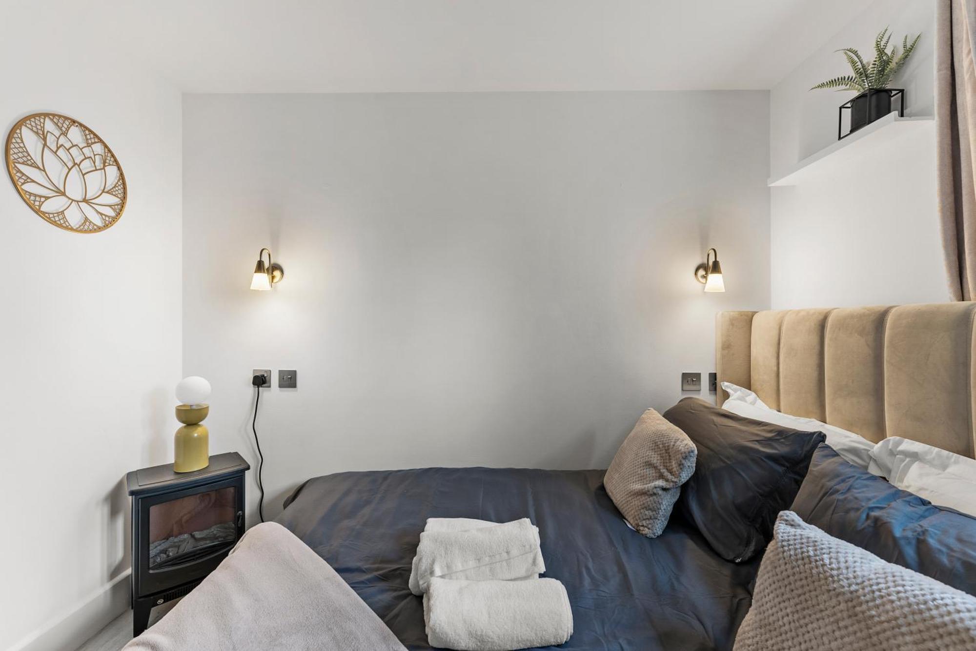 Apartment Stylish 2-Bedroom Retreat In Southampton
