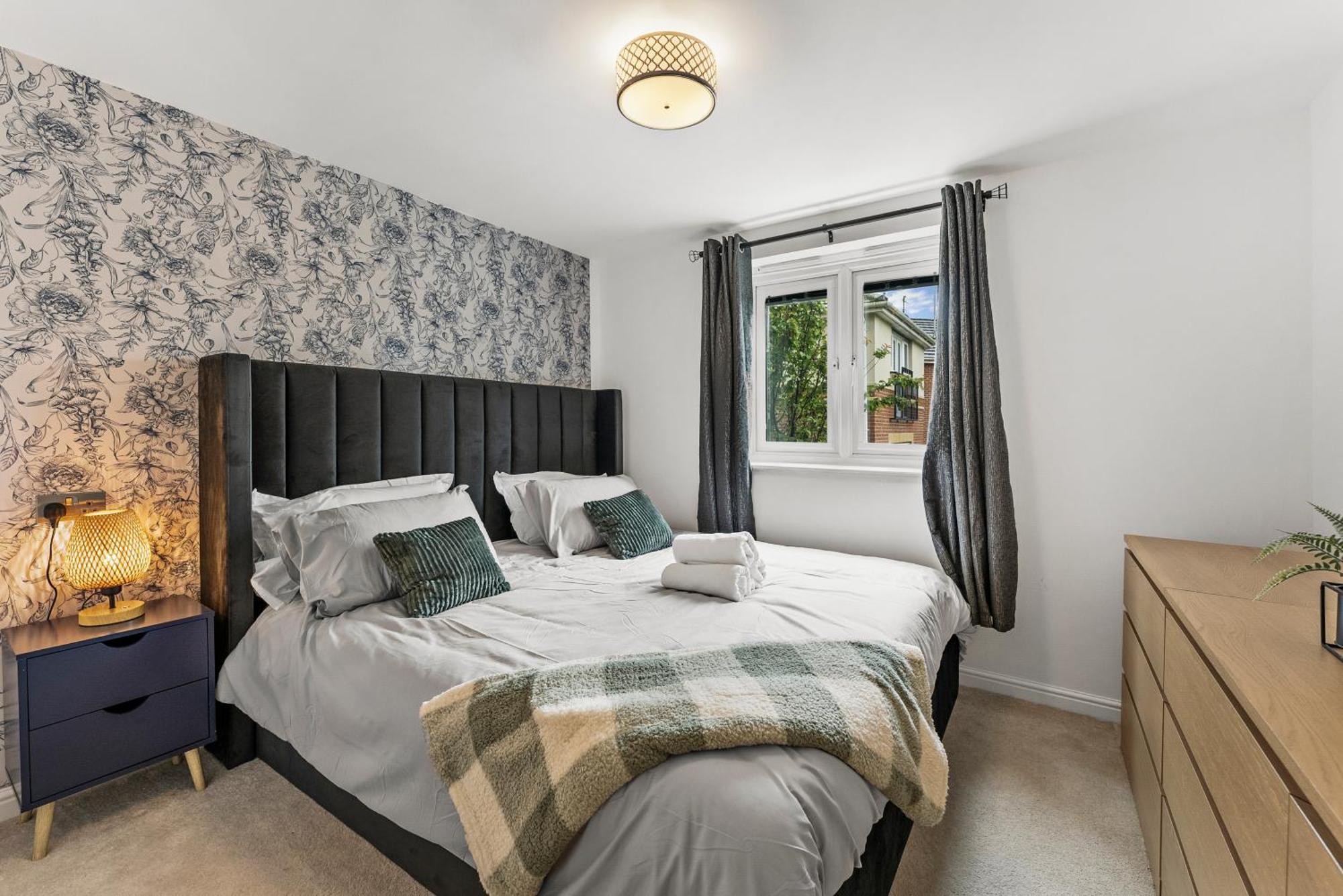 Stylish 2-Bedroom Retreat In Southampton *