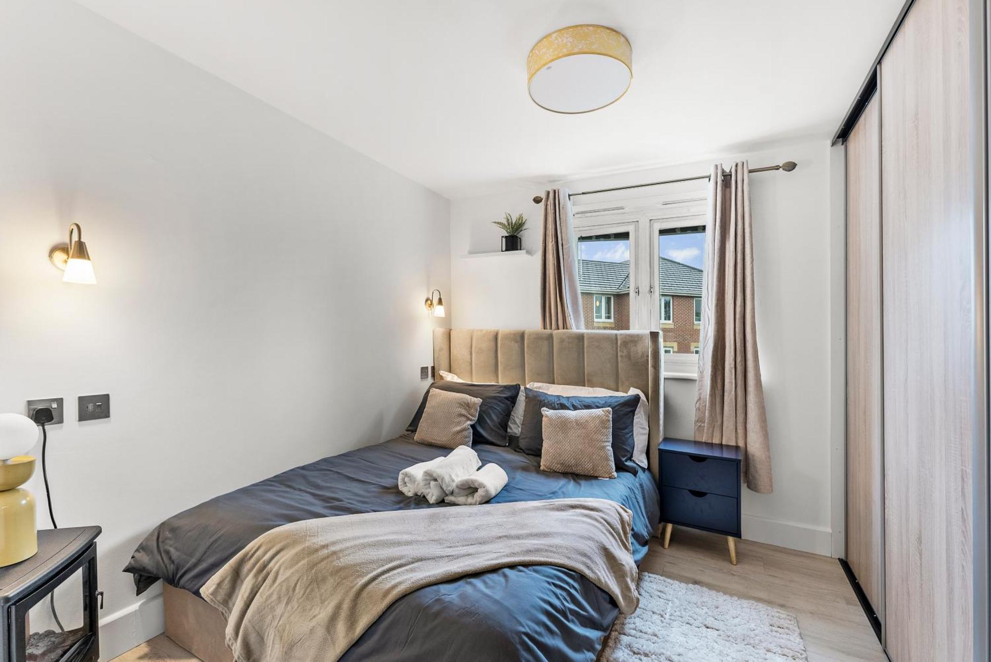 Apartment Stylish 2-Bedroom Retreat In Southampton