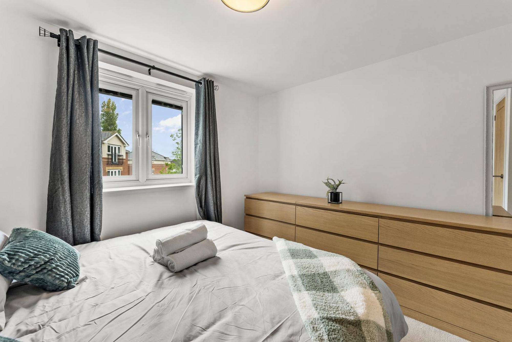 Stylish 2-Bedroom Retreat In Southampton