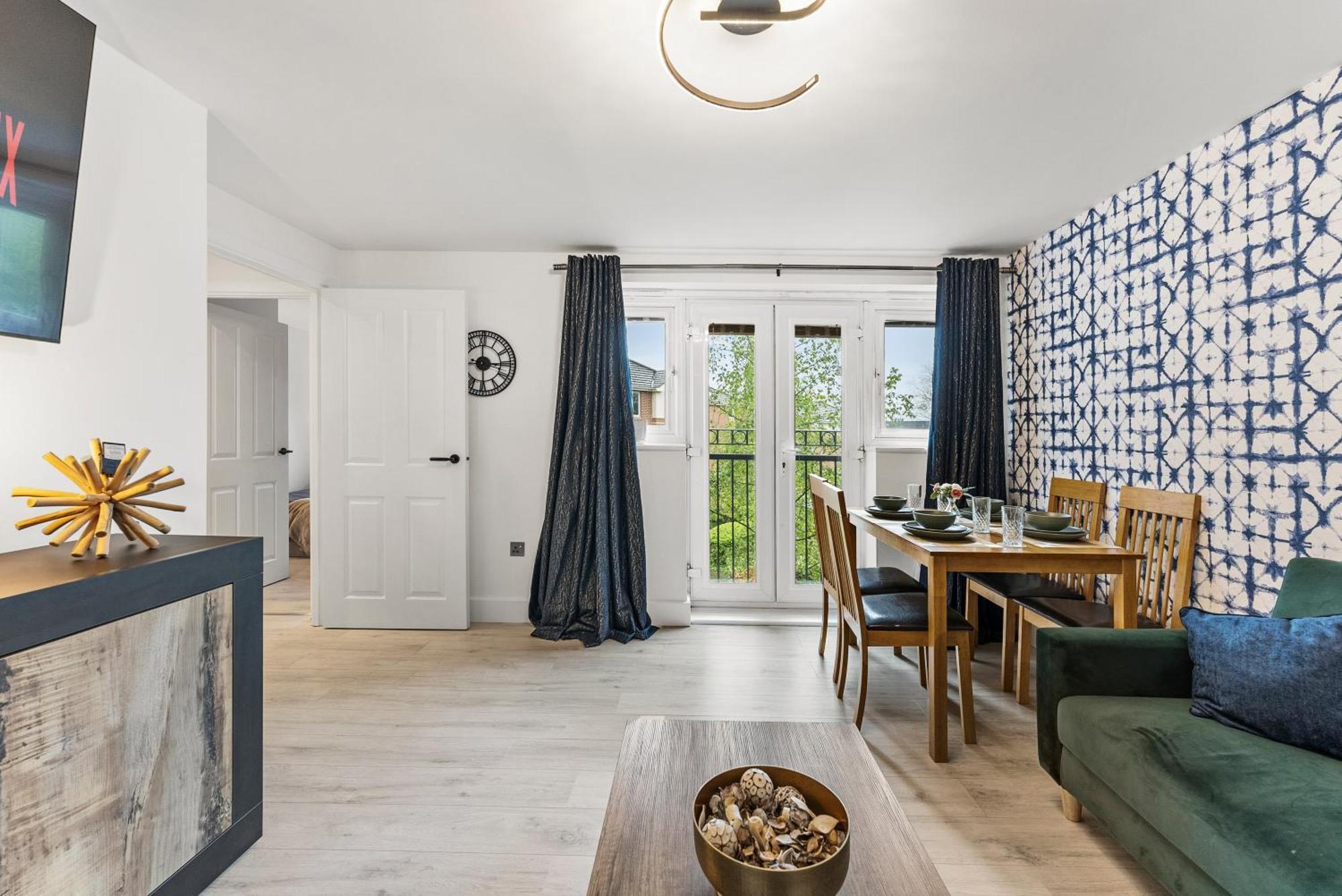 Apartment Stylish 2-Bedroom Retreat In Southampton