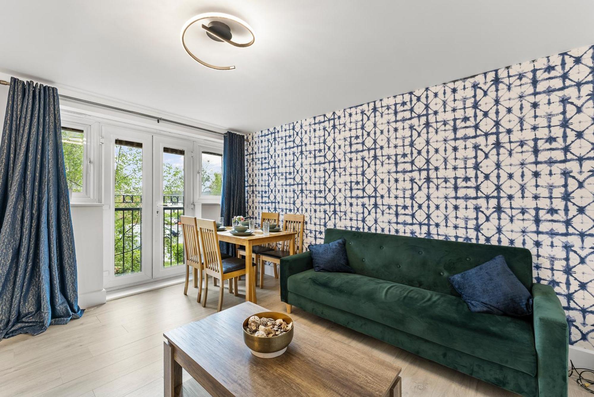 Apartment Stylish 2-Bedroom Retreat In Southampton *