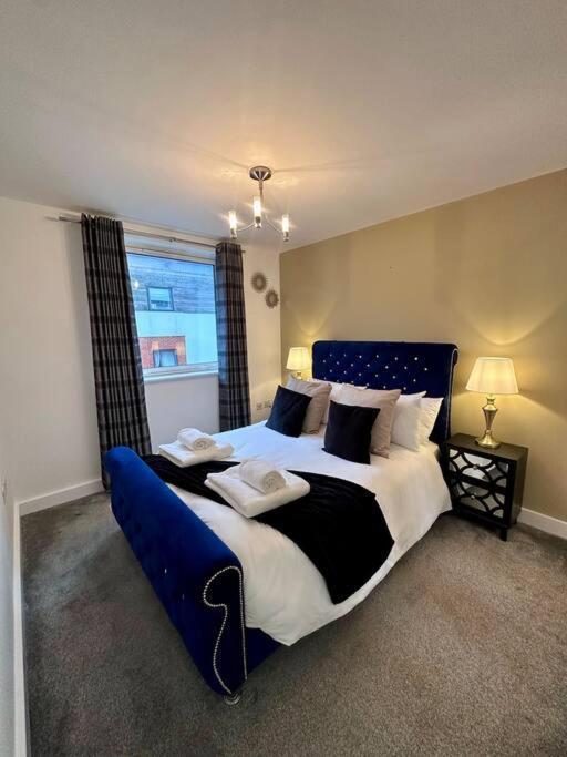 2 Bedrooms, 2 Bathrooms, Near Sea Apartment