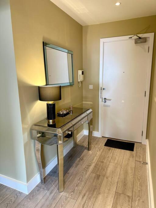 2 Bedrooms, 2 Bathrooms, Near Sea Apartment *