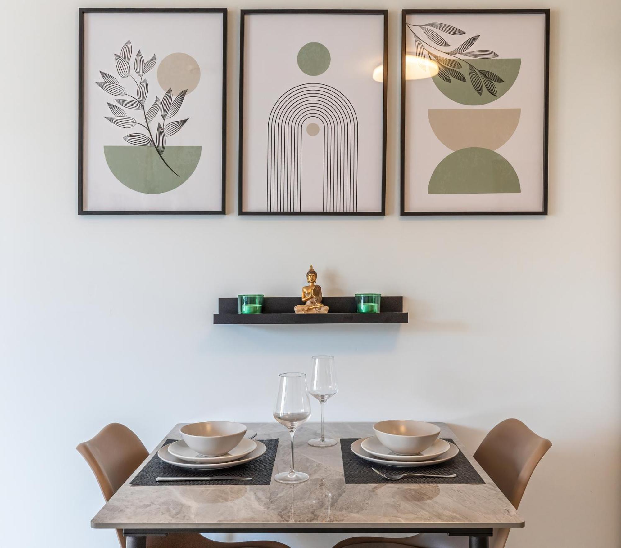 Bond - Centre Oasis Apartment