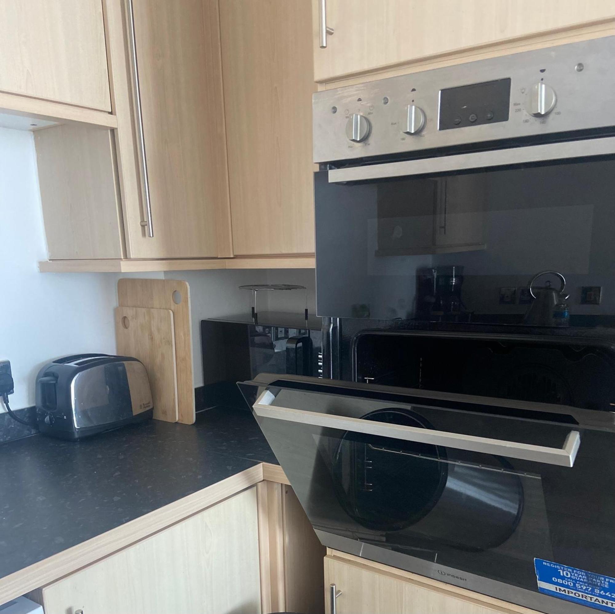 Apartment 2 Bedroom Near Ocean Village Marina Port
