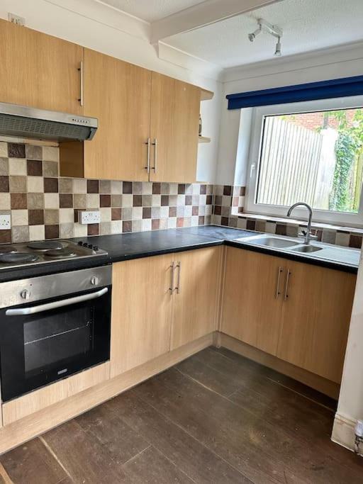 Four Bed House With Garden And Parking In The Centre Apartment Southampton