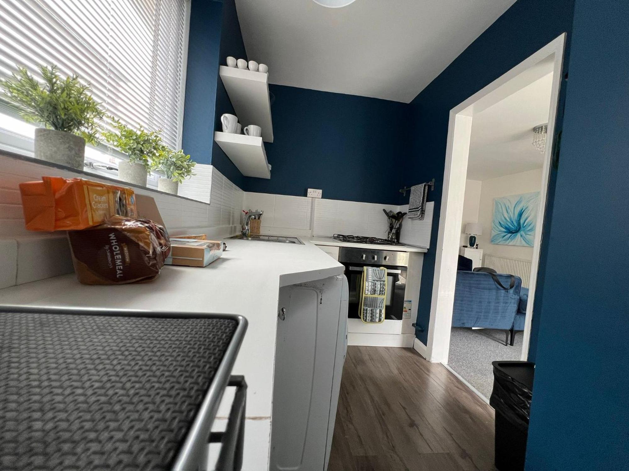 Peaceful Location With Free Parking For 2 Cars - Hosts Up To 4- Business Or Leisure Stays, Inc Hot-tub-netflix-complimentary Breakfast Apartment Southampton