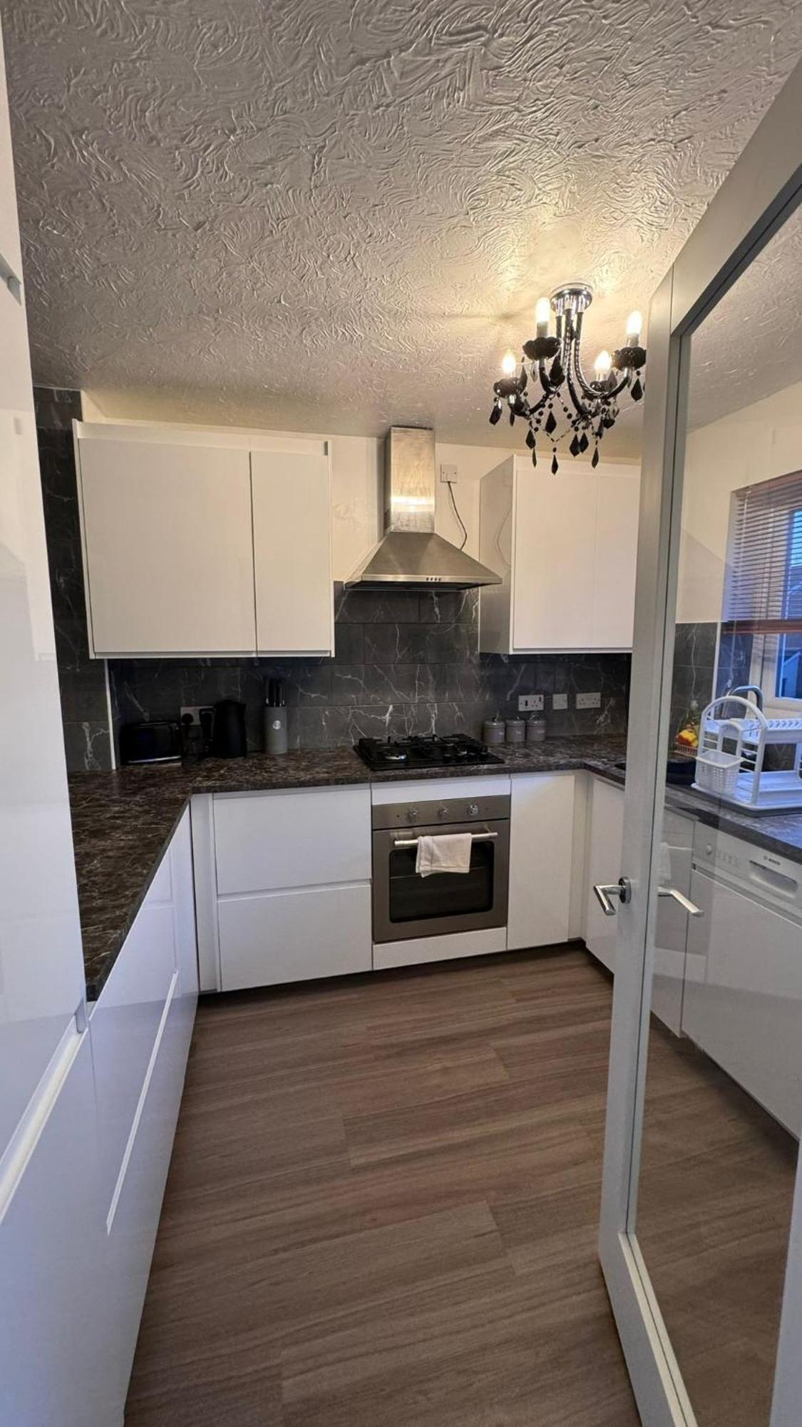 Holiday home 3br House In Centre Free Parking Sleeps Up To 5