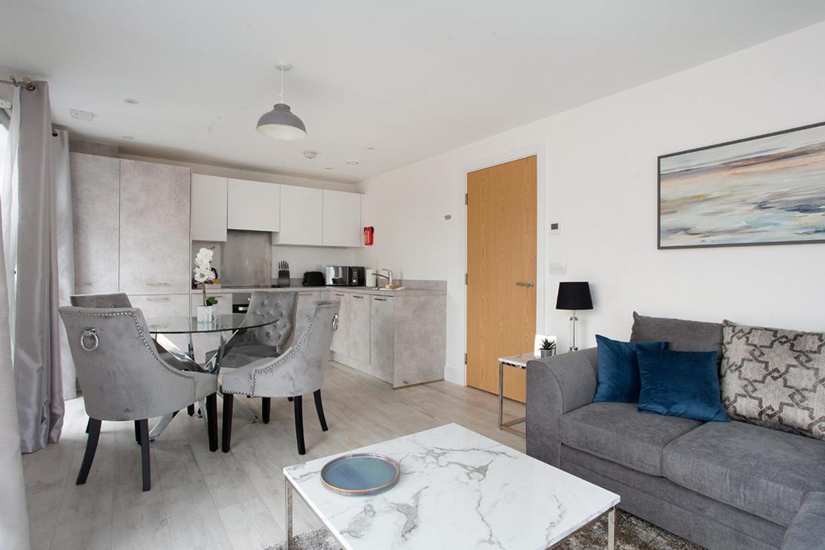 Deanery Court Vittrum Apartment *