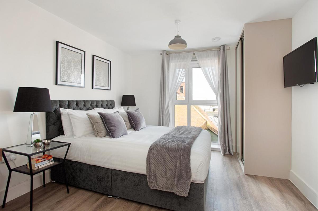 Deanery Court Vittrum * Southampton