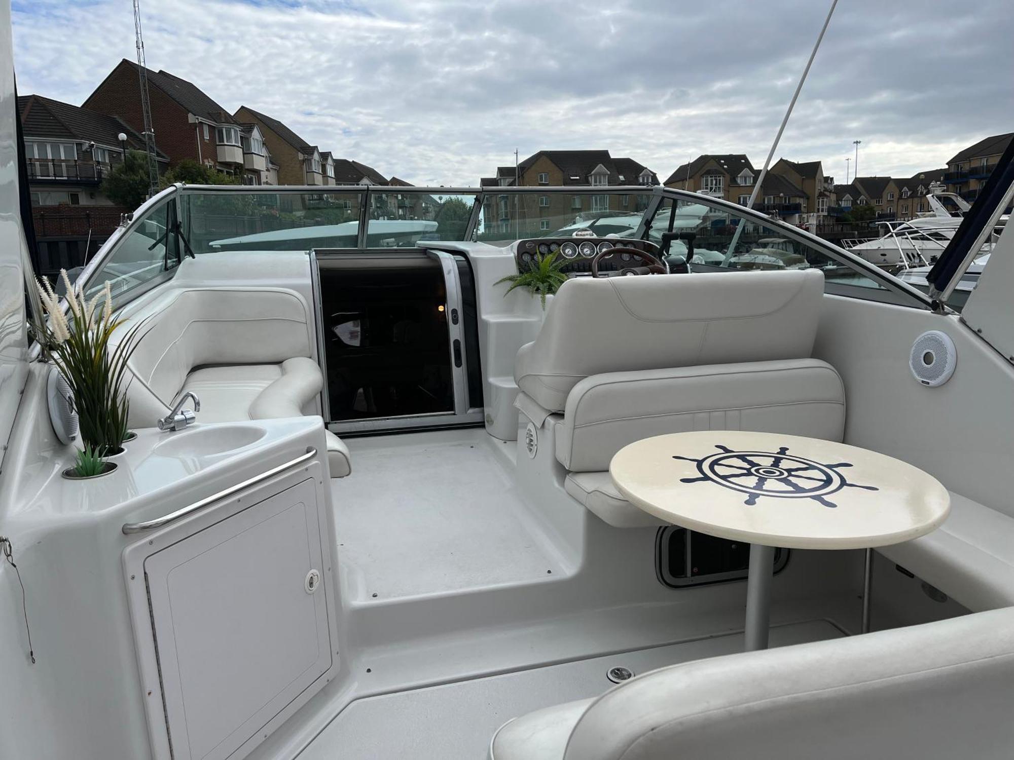 Delightful Boat In 5-star Marina - Ocean Village *