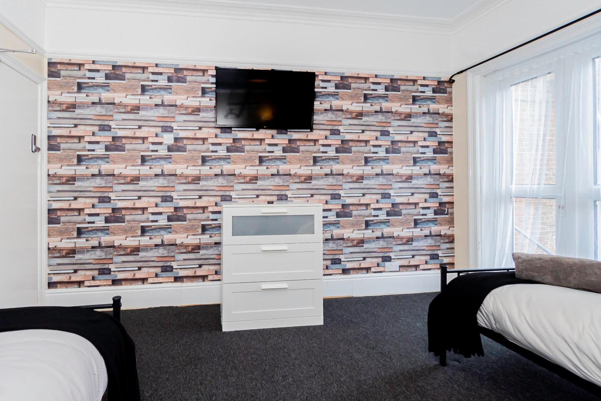 Shirley House 5, Guest House, Self Catering, Self Check In With Smart Locks, Use Of Fully Equipped Kitchen, Close To Centre, Ideal For Longer And Fawley Contractors Southampton