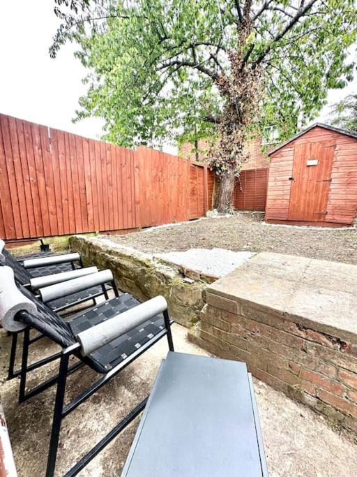 Four Bed House With Garden And Parking In The Centre Apartment