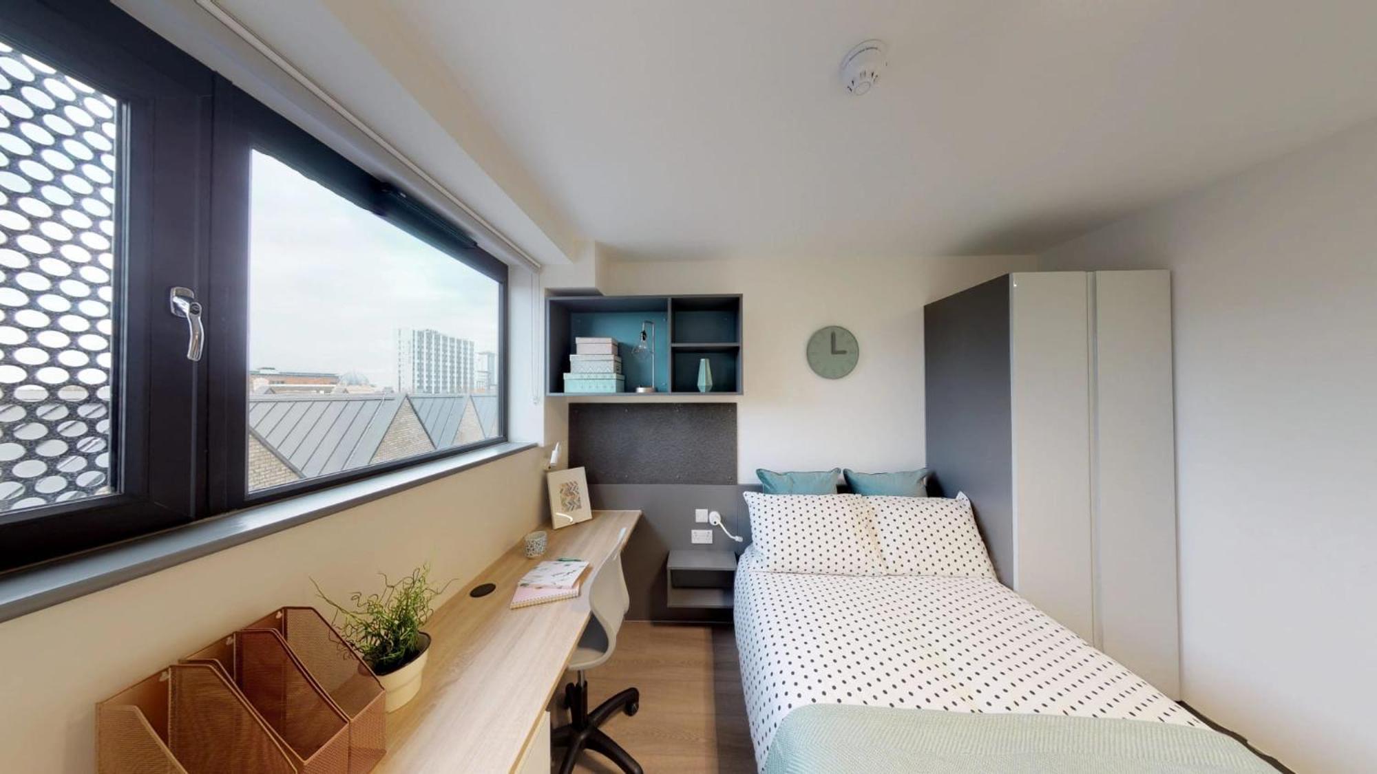 Apartment For Students Only Capital House In Southampton Southampton