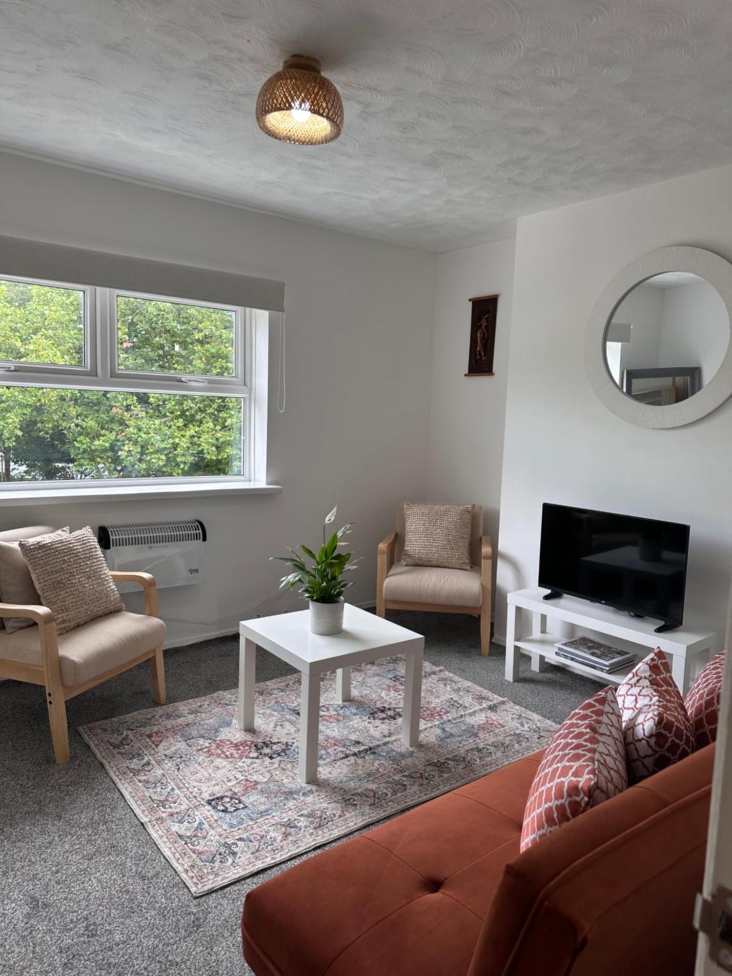 Ocean Village Marina 2 Bedroom With Balcony! * Southampton