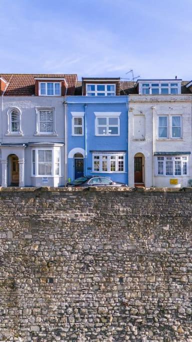 Holiday home The Blue House On The